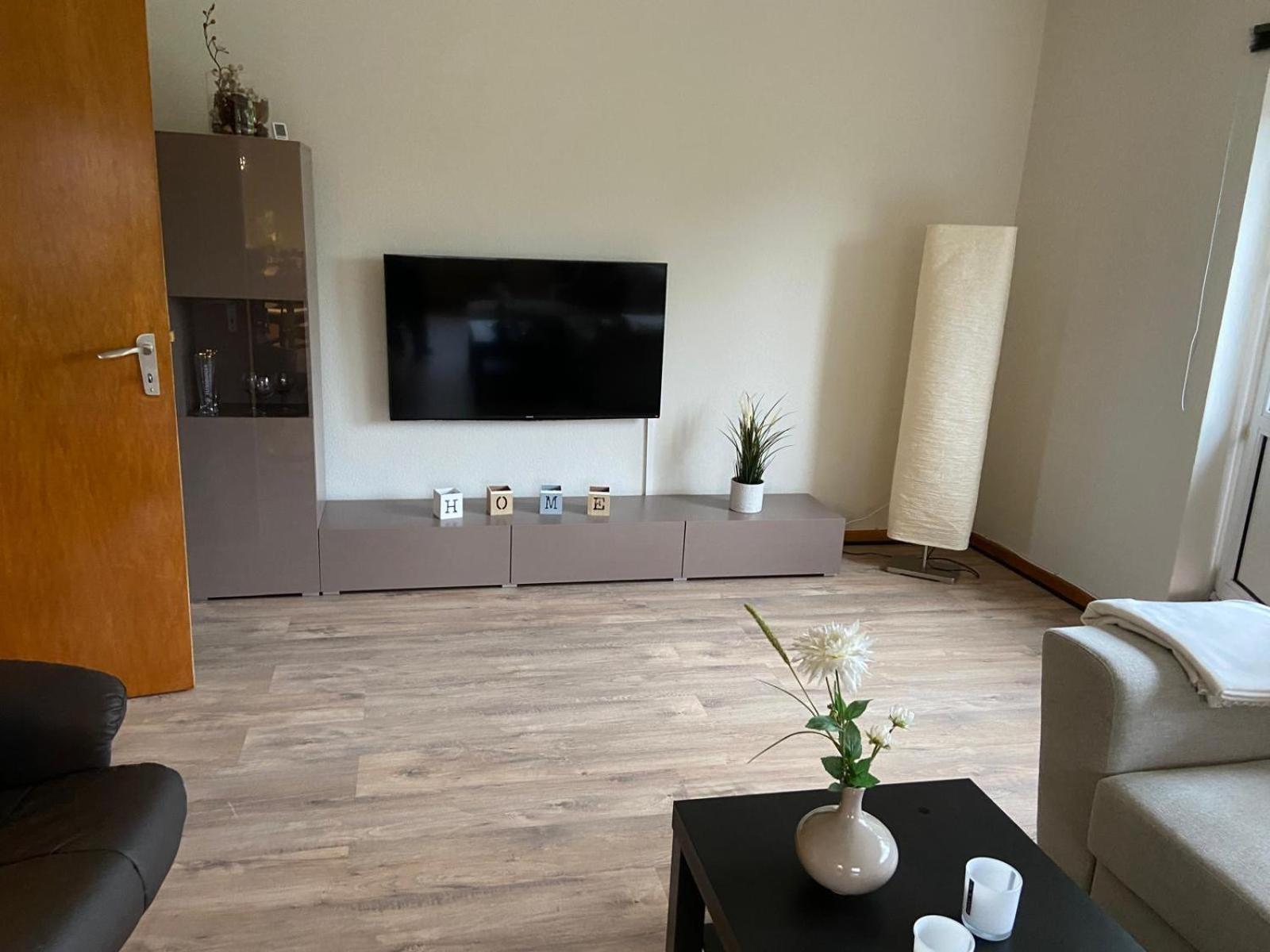 Feddersen Living Grosse Ferienwohnung - Garten - Terrasse - Smart Tv - Netflix Брунсбюттель Екстер'єр фото